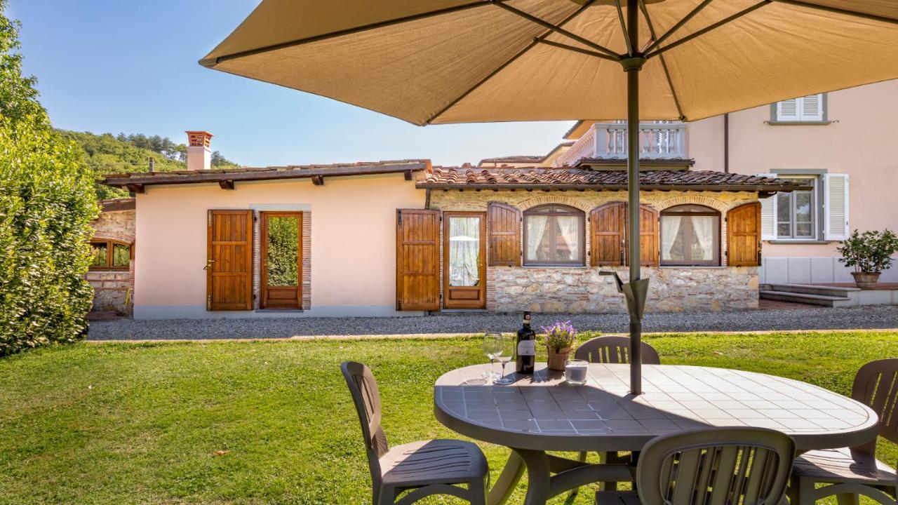 Il Cottage Di Patrizia Lucca Buitenkant foto